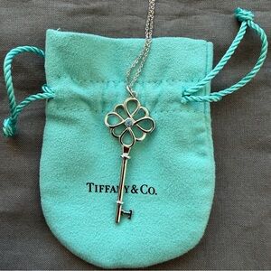 Tiffany & Co. sterling silver "Open Knot" key pendant long necklace